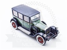 Pierce Arrow Model 32 7-Seat Limousine 1920 Green/Black