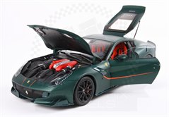 Ferrari F12TDF 2015 Green 1:18
