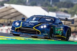 Aston Martin Vantage GT3 Evo Le Mans 2026 #27 Heart Of Racing 1:64