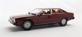 Maserati Quatroporte III 1979-1985 Red 1:18