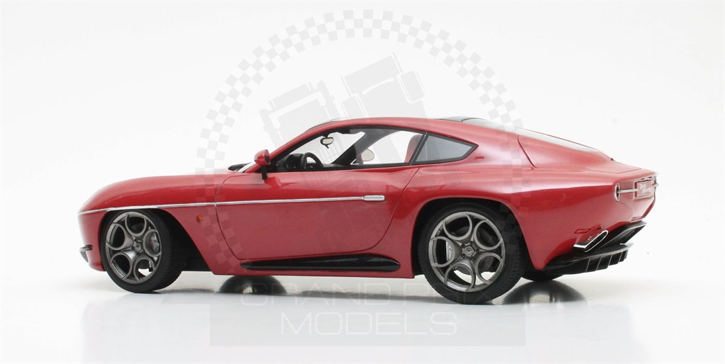 alfa romeo disco volante scale model alfa romeo disco volante 2013 1 18 by cult scale models alfa romeo disco volante scale model alfa romeo disco volante 2013 1 18 by cult scale models