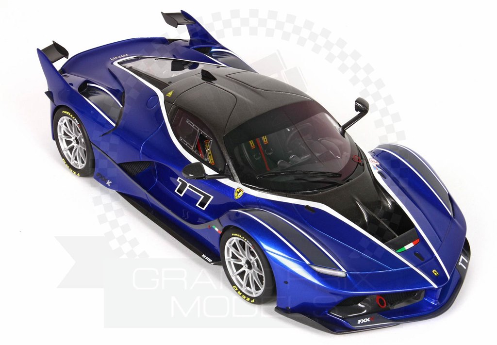 Ferrari FXX синяя